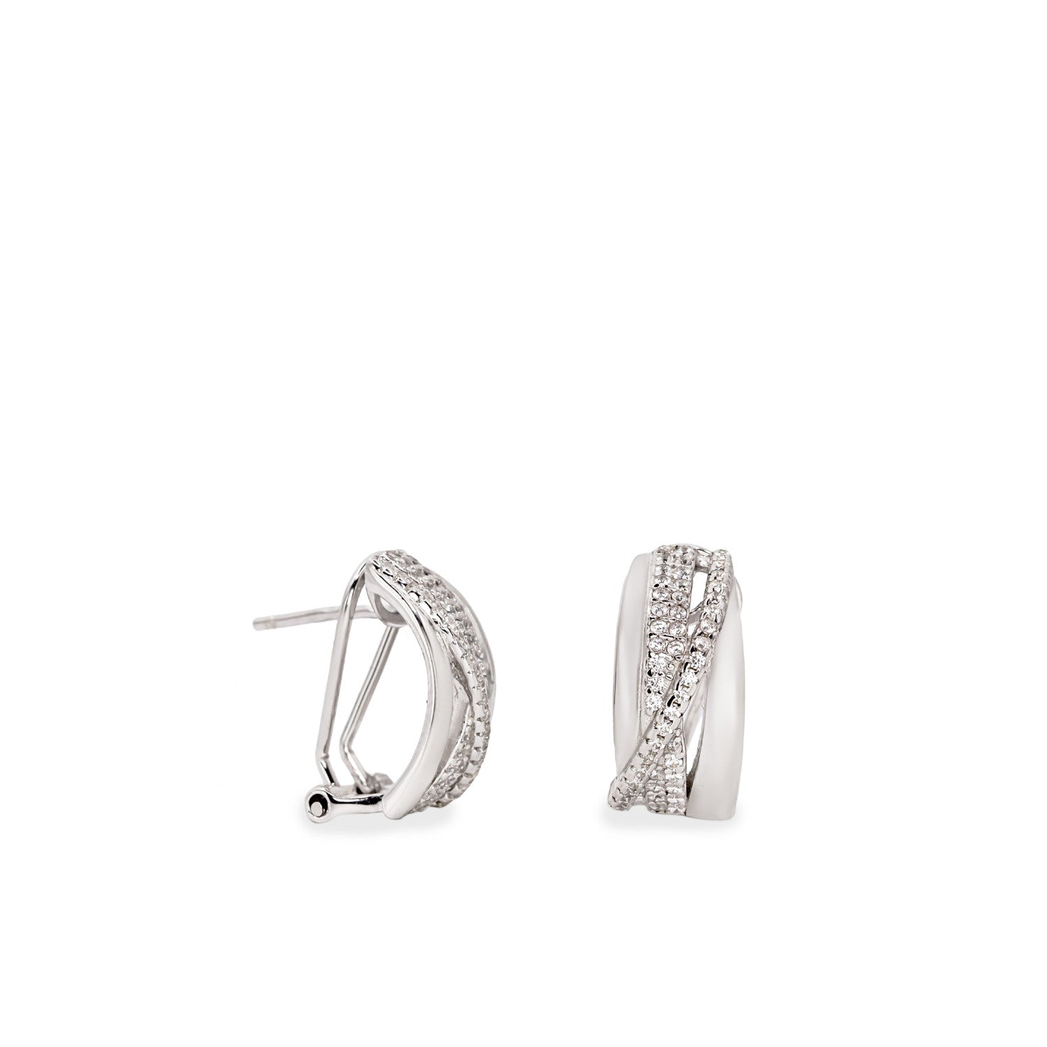 Boucles d'oreilles fermeture omega zircons design elegante