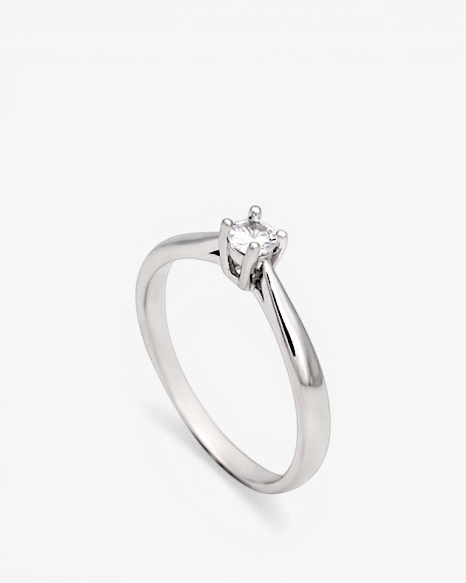 Anillo solitario de plata diseño minimal