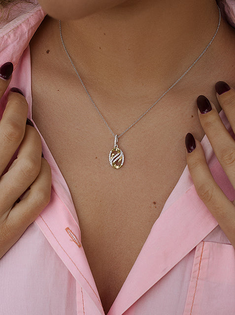 Collar pequeño de plata bicolor rosado con circonitas