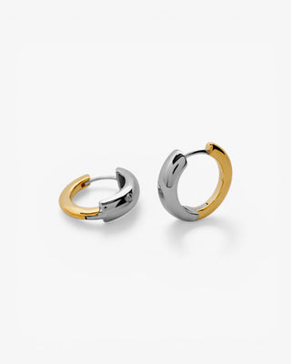 Pendientes de aro bicolor diámetro pequeño con color plata delante