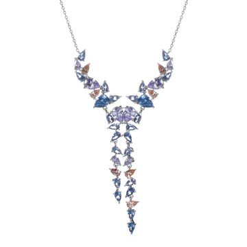 Necklaces with sophisticated and elegant design stones