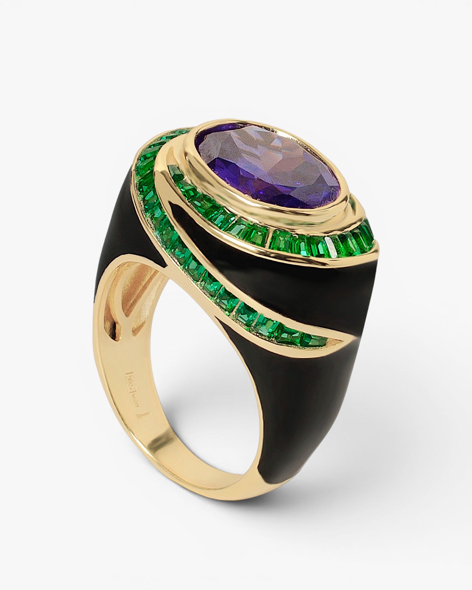 Bague en argent ornée de pierres de style vintage