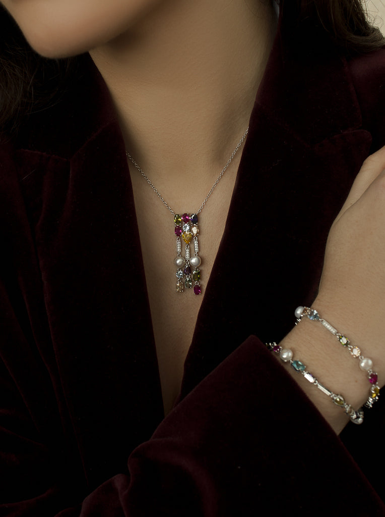 Collares con piedras de colores diseño cascada