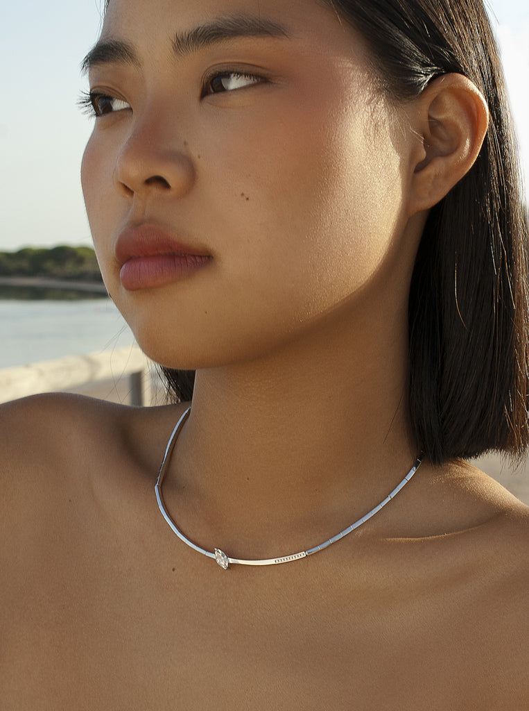 Rigid silver structure necklace with marquise-cut cubic zirconia