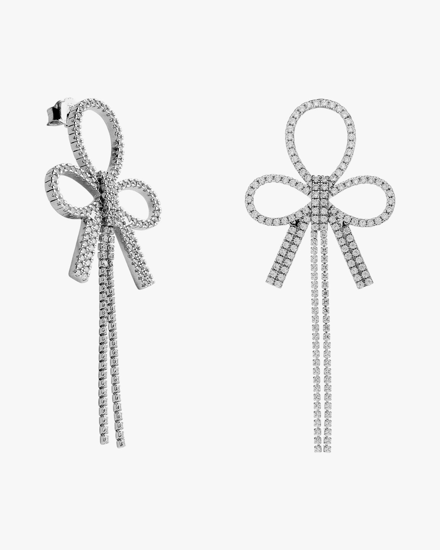 Pendientes de plata largos con circonitas diseño floral