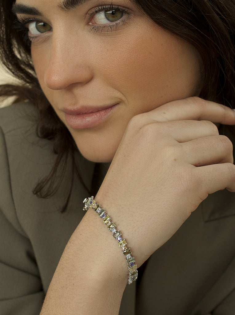 Pulsera de plata con piedras rectangulares en tonos verdes