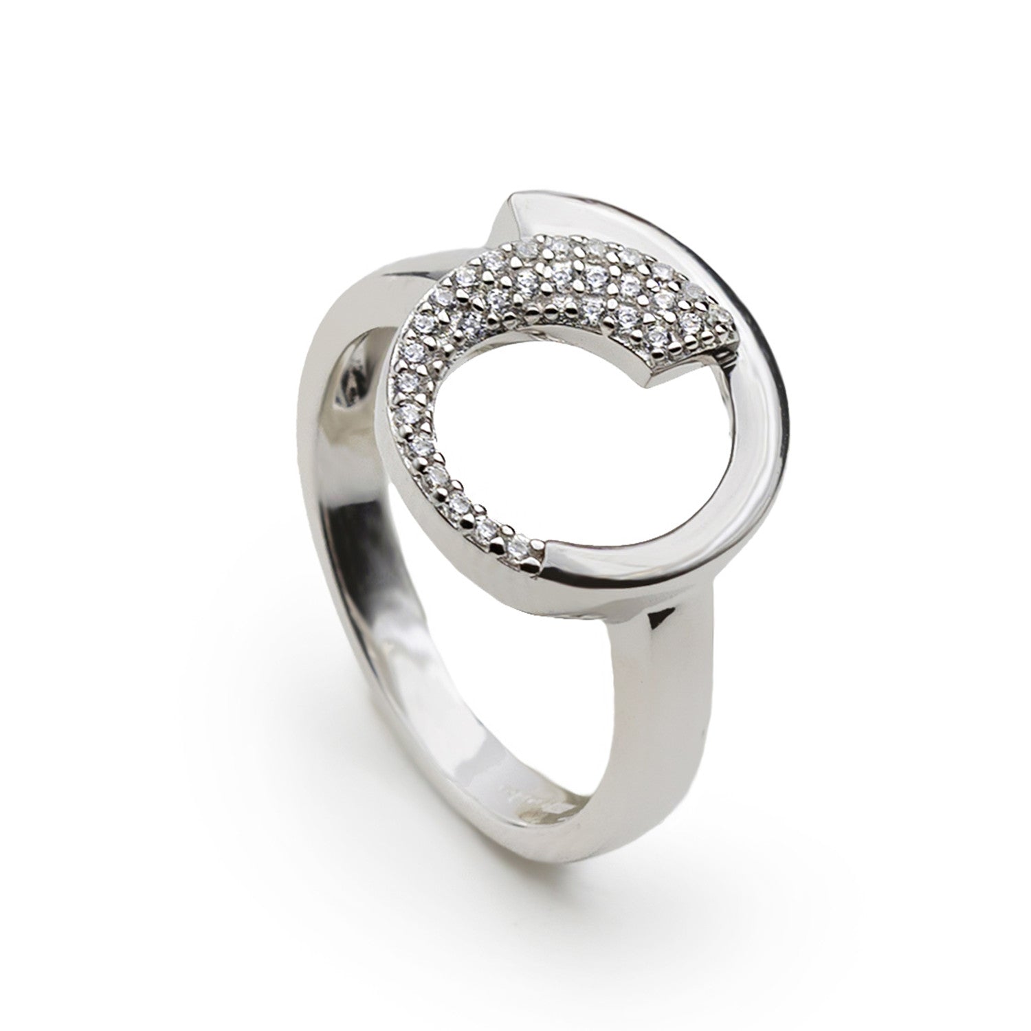 Anillo con circonitas de plata diseño circular