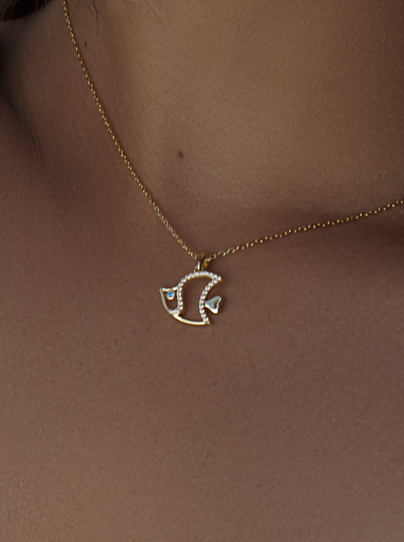 Collar pez de plata de ley 925 dorada con circonitas y detalle azul