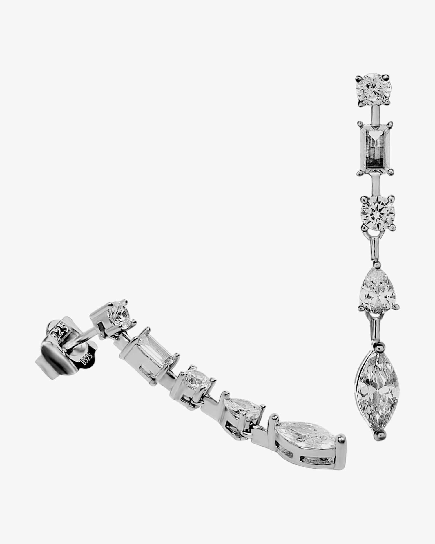 Pendientes de plata con circonitas blancas geométricas