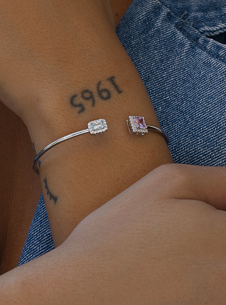 Pulsera rígida de plata con circonitas fucsia y verde