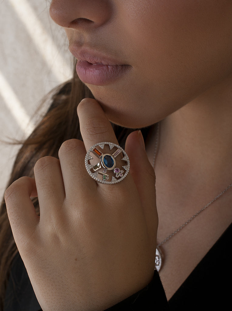 925 Sterling Silver Compass Ring with Zirconia and Central Blue Stone