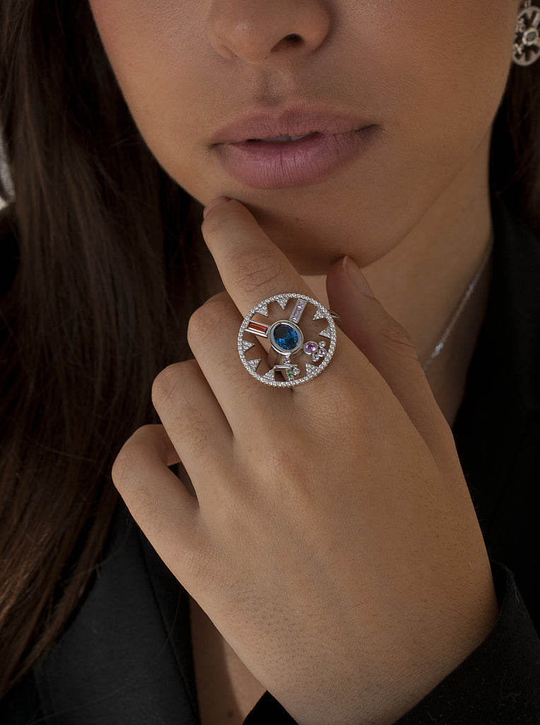 925 Sterling Silver Compass Ring with Zirconia and Central Blue Stone