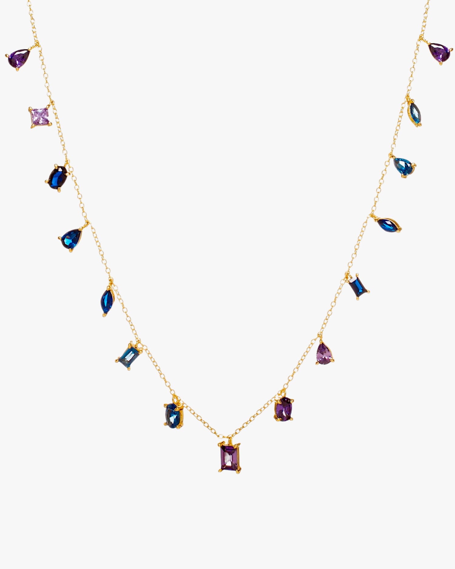 Collar lluvia azul & violeta en plata bañada en oro con piedras colgantes