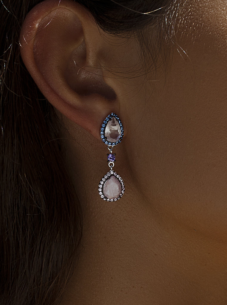 Pendientes largos de plata de ley con doble lágrima rosa y circonitas