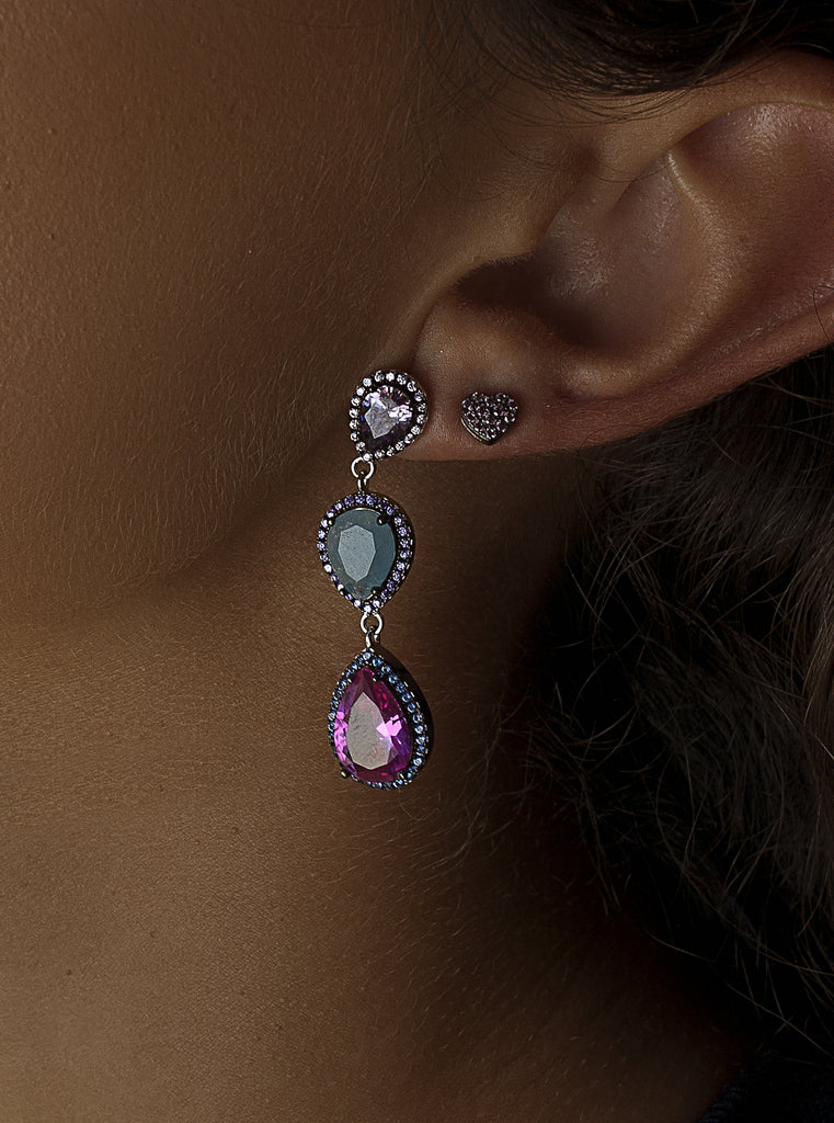 Pendientes largos de plata de ley con lágrimas multicolor y circonitas