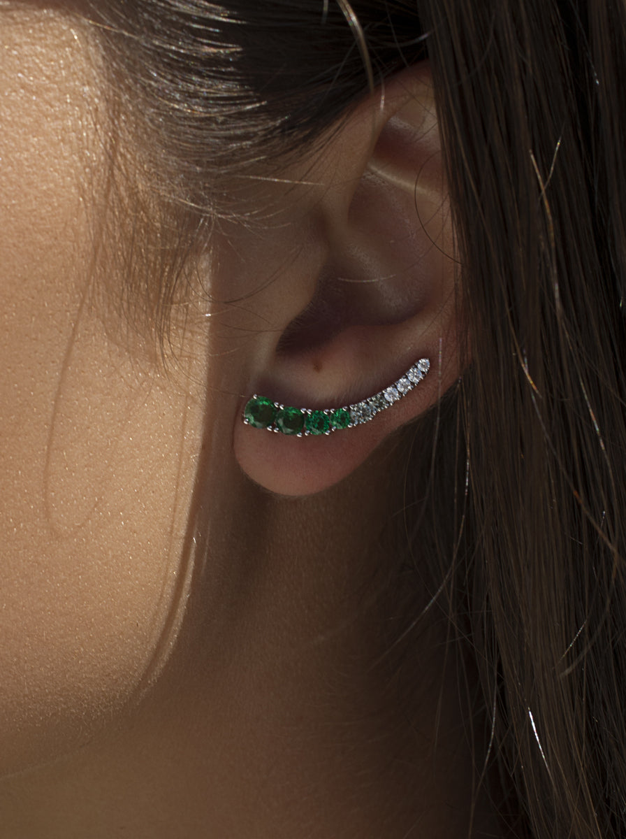Pendientes trepadores de plata con circonitas verdes degradadas