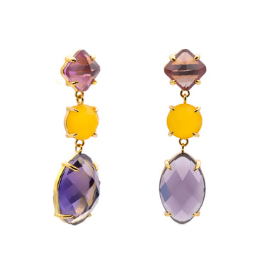Pendientes largos de plata dorada con piedras violeta y amarilla