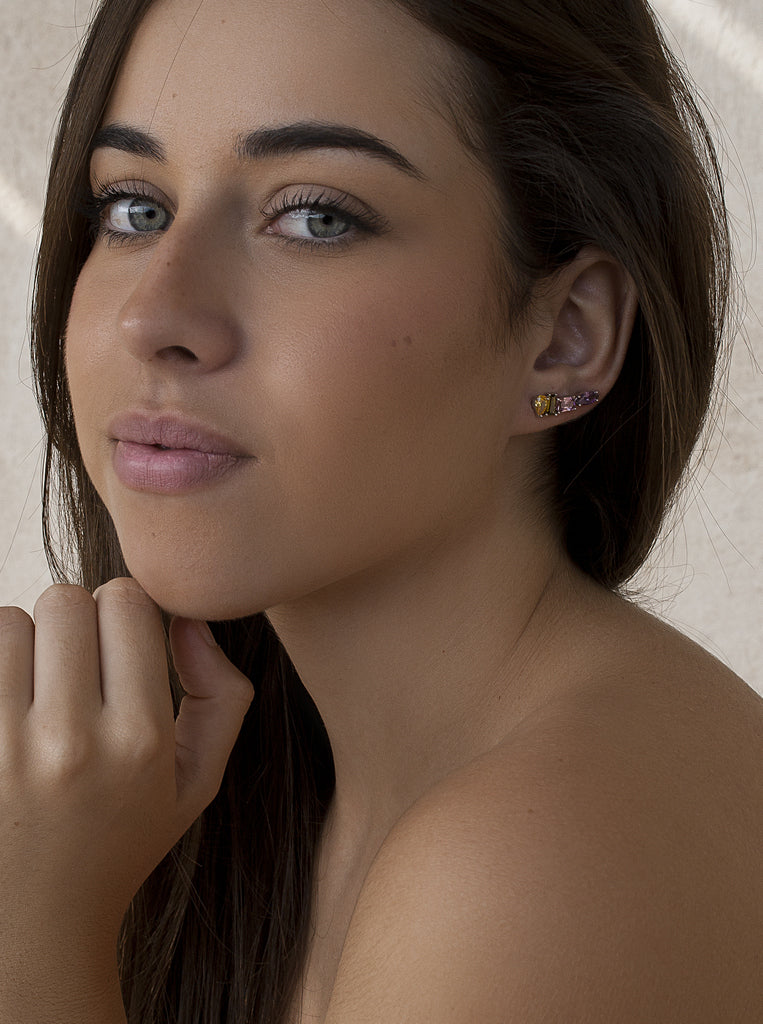 Pendientes trepadores de plata con piedras multicolor violeta y ámbar
