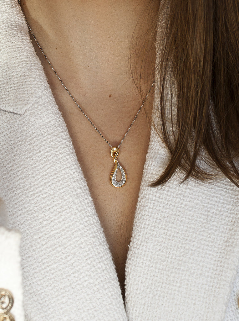 Pendentif goutte en argent plaqué or avec zircons