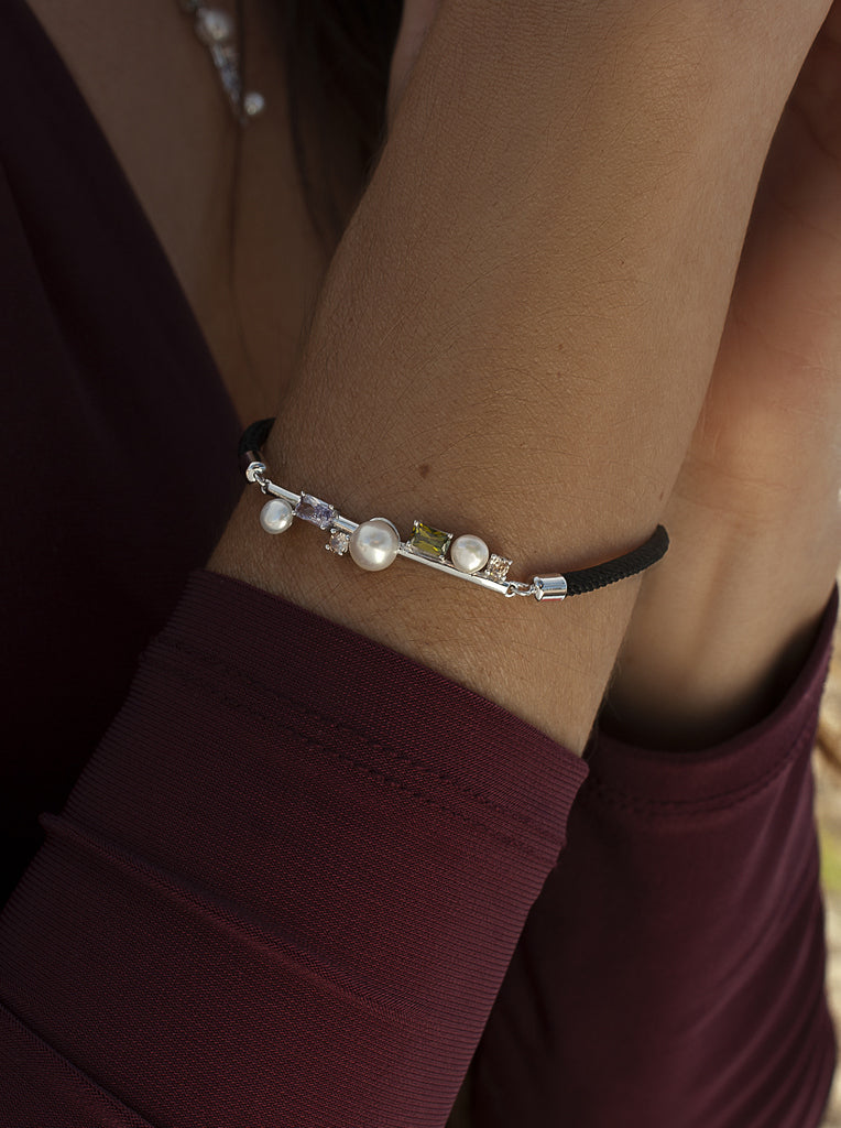 Pulsera de plata de ley con cordón negro perlas y piedras de color