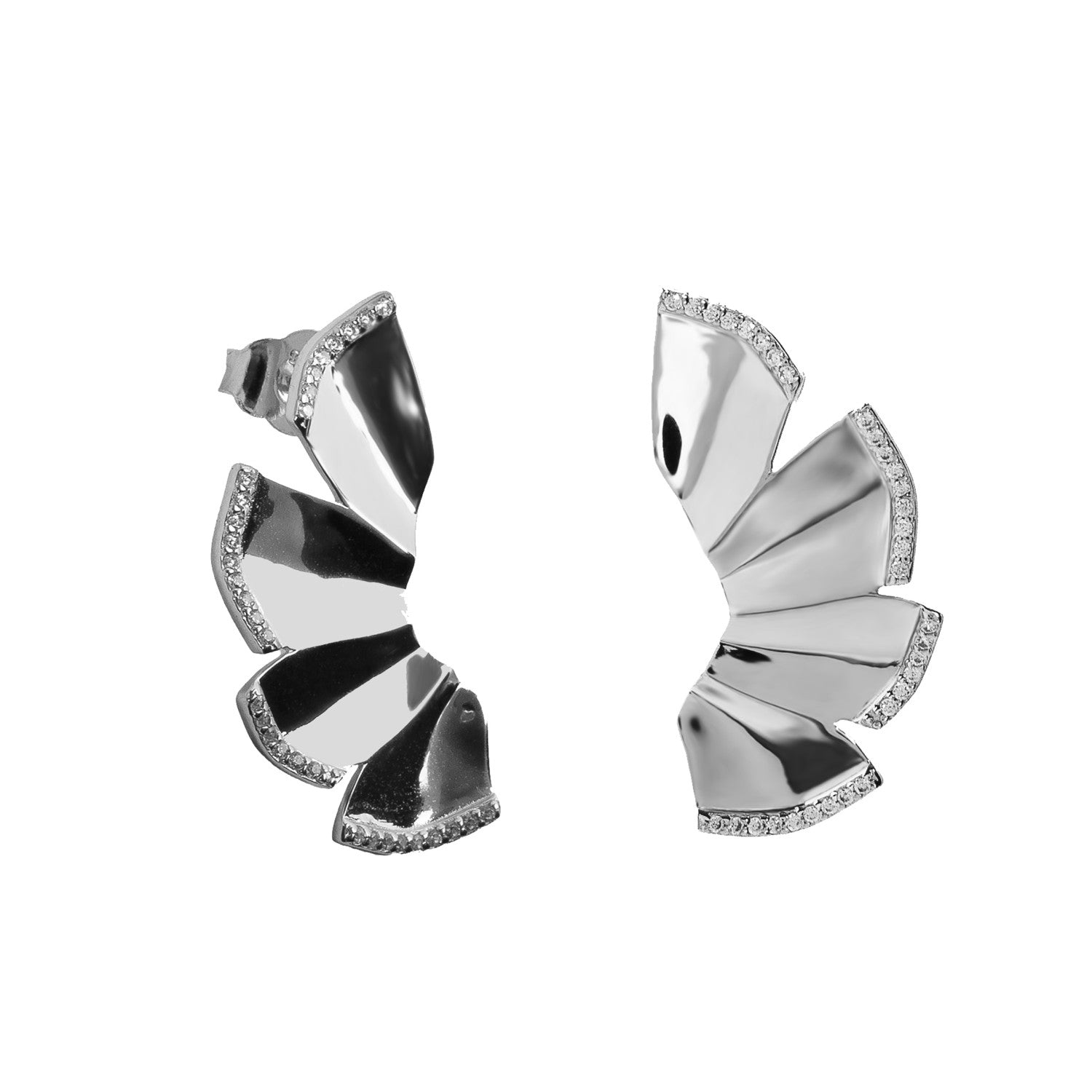 Pendientes de plata en forma de abanico con detalles de circonita