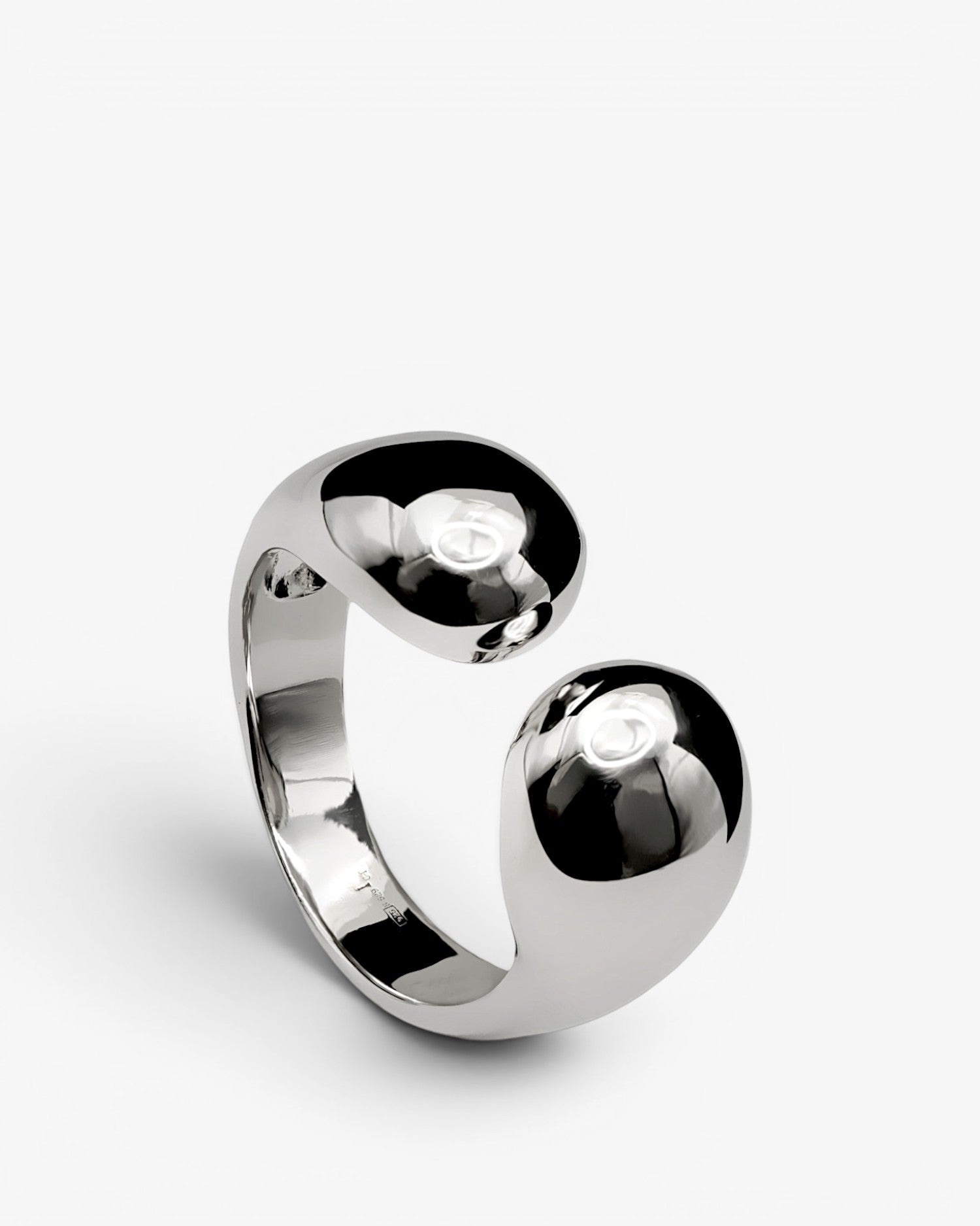 Anillo abierto de plata diseño original