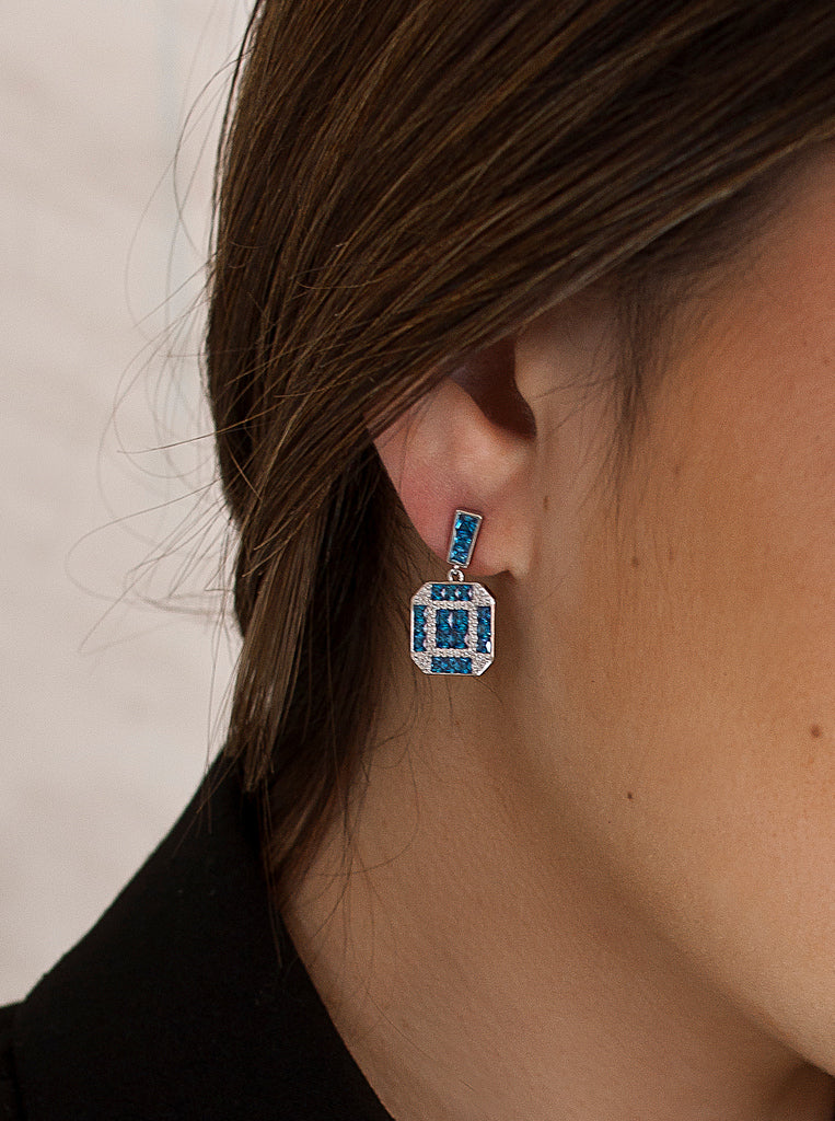 Pendientes colgantes de plata con piedras azules y circonitas blancas