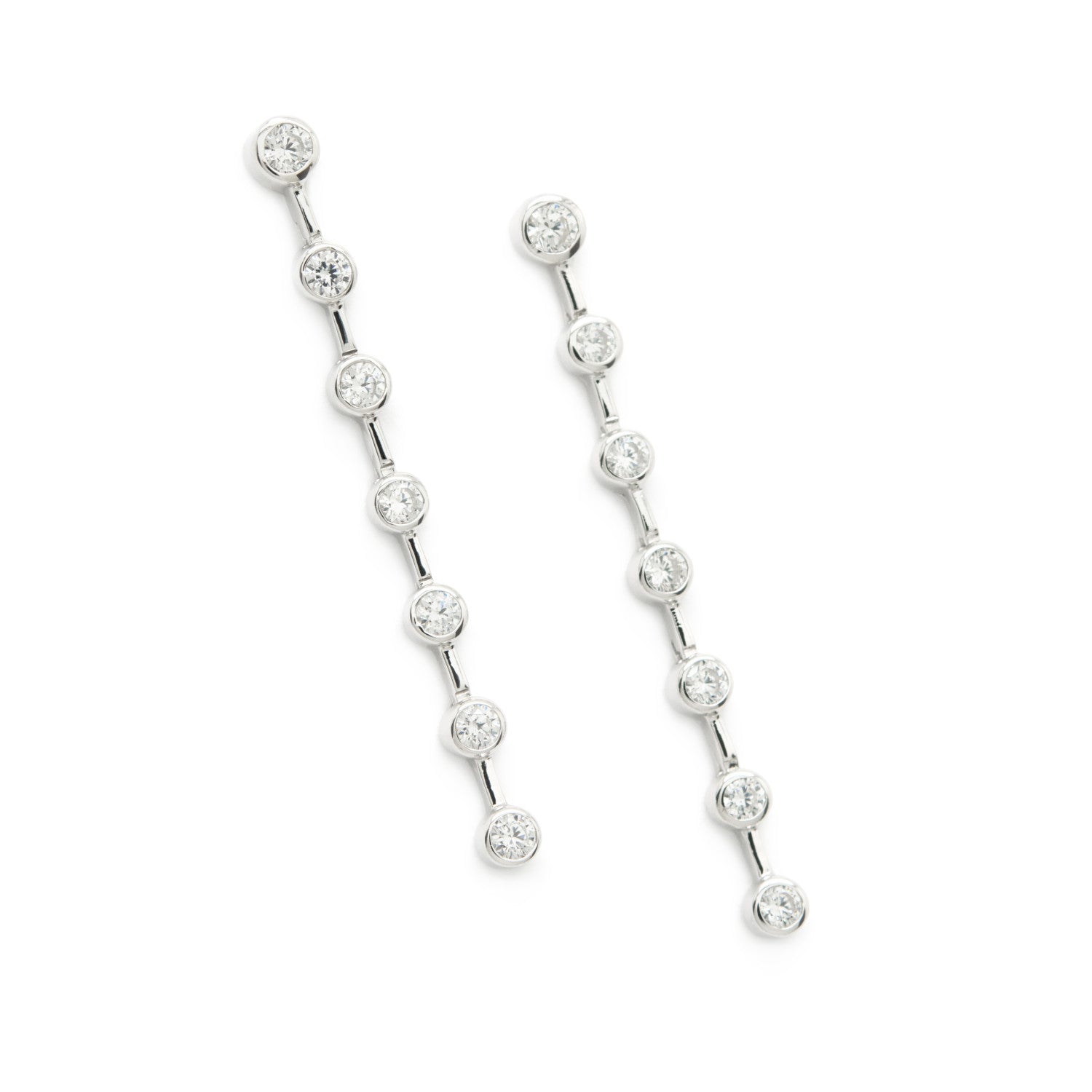 Pendientes largos finos de plata diseño lineal con circonitas