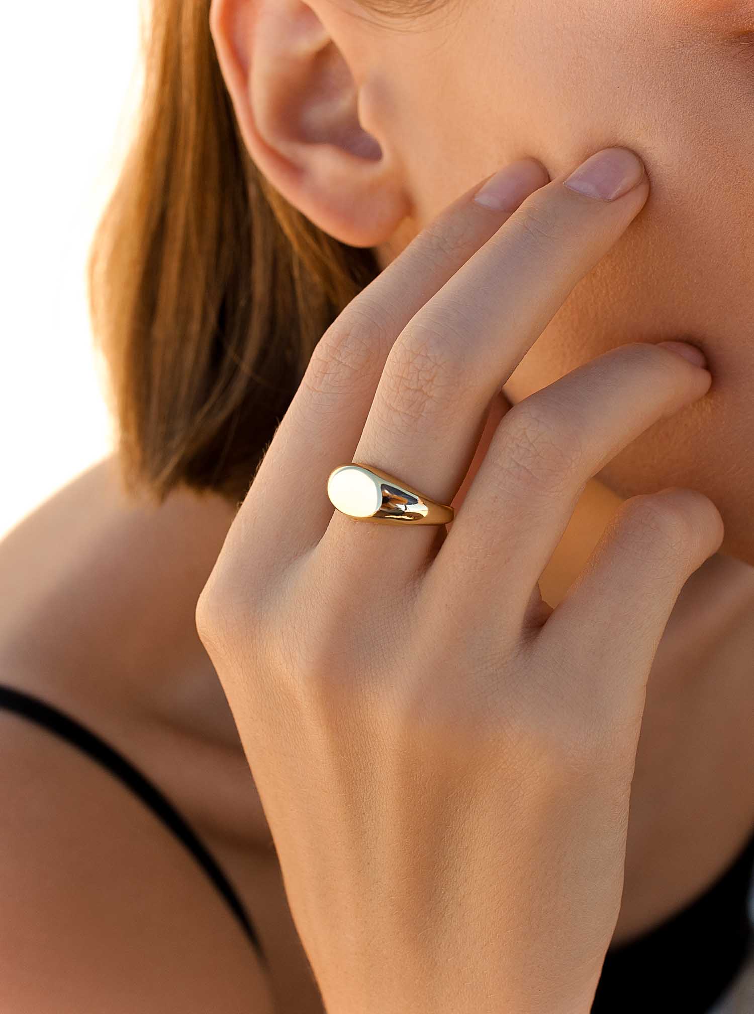 Anillo sello de plata lisa bañada en oro-LINEARGENT