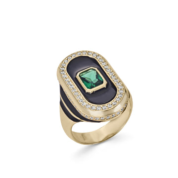 Anillo sello diseño ovalado con circonitas y gema central