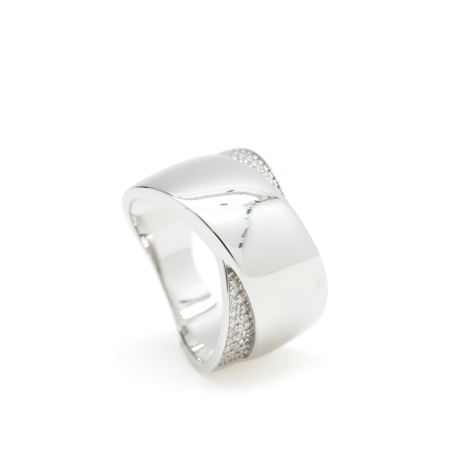 Anillos anchos diseño de bandas gruesas y circonitas