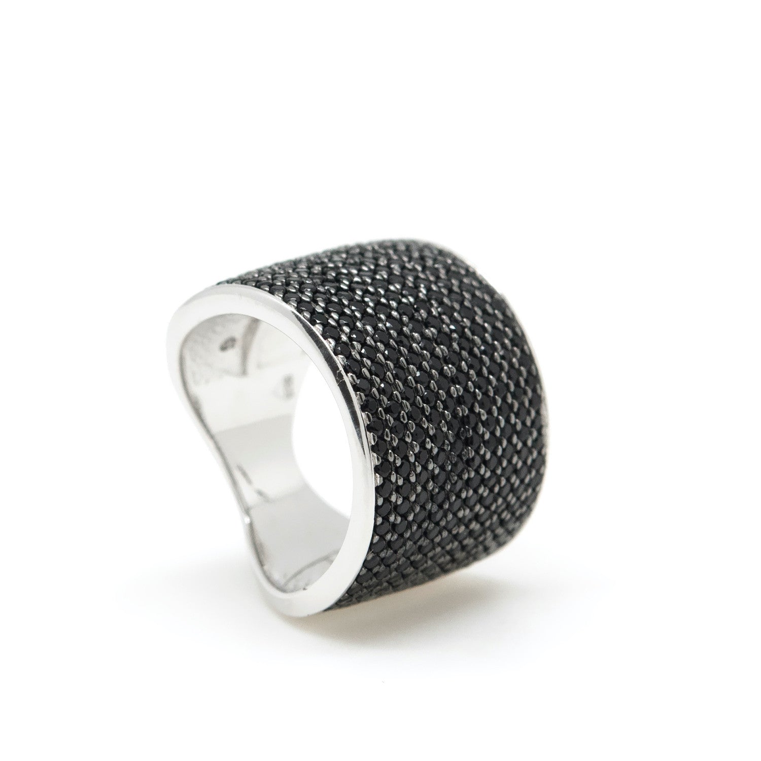 Anillos circonitas diseño ancho con engaste total de circonitas