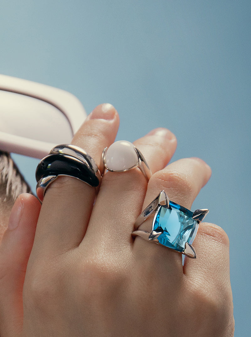 Anillos con piedras de diseño minimalista tono blanco-LINEARGENT