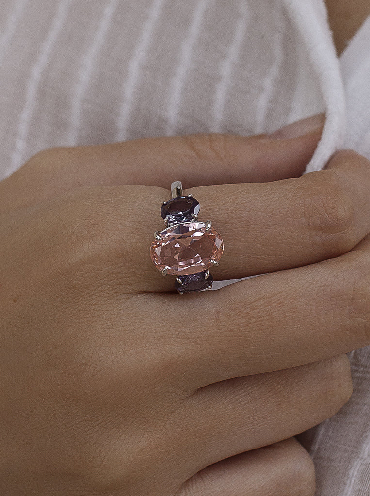 Anillos con piedras talla oval tono rosa-LINEARGENT