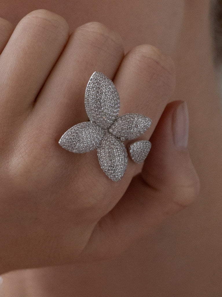 Rings of design flower-shaped xxl open
