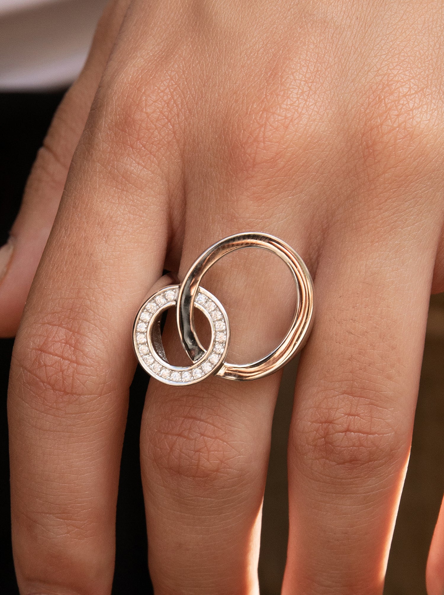 Anillos de diseño de plata con dos círculos entrelazados-LINEARGENT