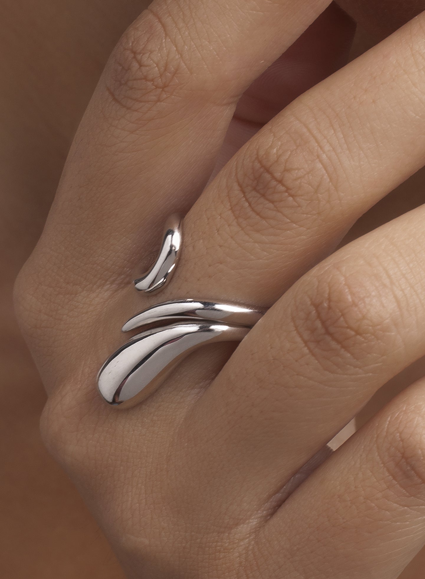 Anillos de diseño de plata motivo lágrima líquido-LINEARGENT