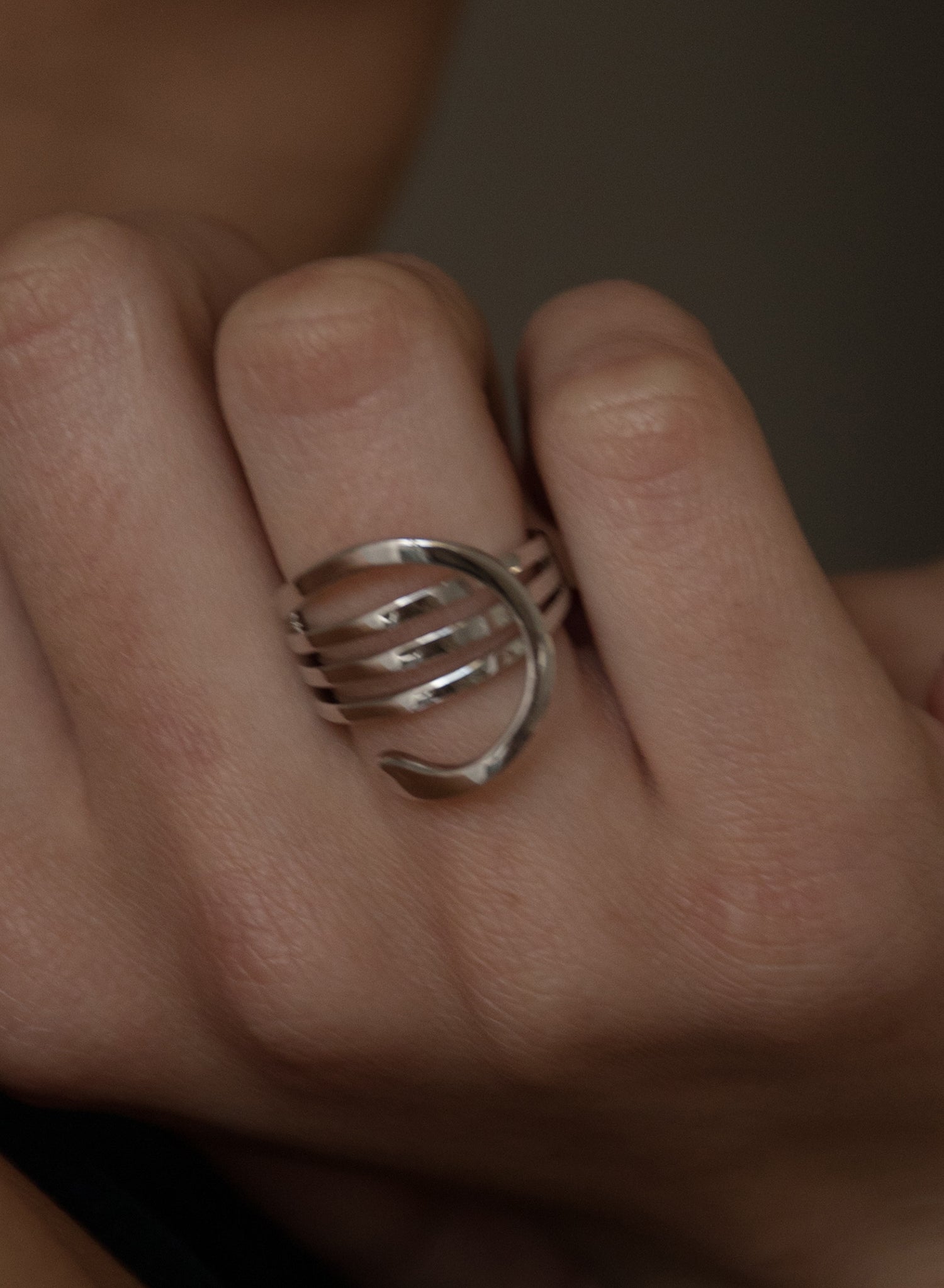 Anillos de diseño motivo plano circular con carriles-LINEARGENT