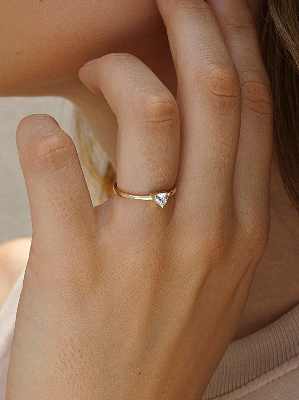 Anillos finos de plata con cuarzo adamantino talla pera-LINEARGENT