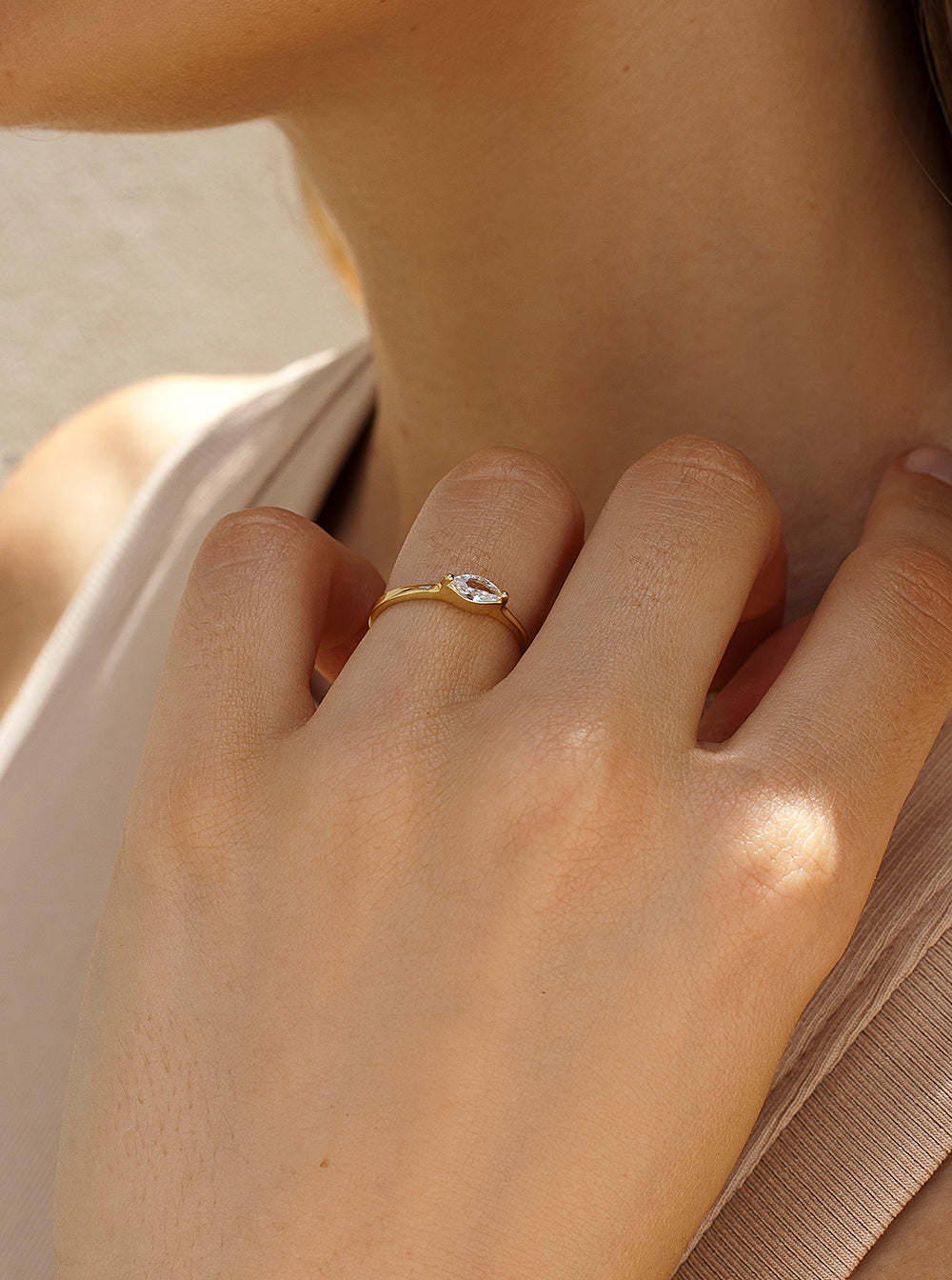 Anillos finos de plata de cuarzo adamantino talla marquesa-LINEARGENT