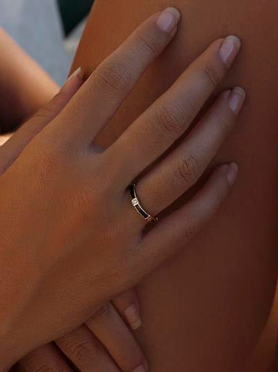 Anillos finos esmalte en plata diseño escalonado negro-LINEARGENT