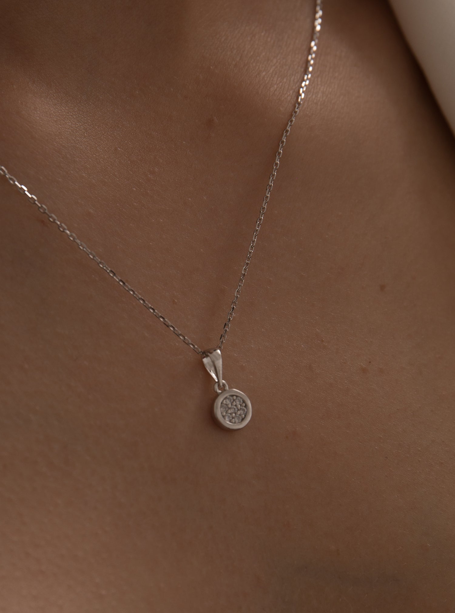 Colgantes pequeños diseño brillante redondo-LINEARGENT