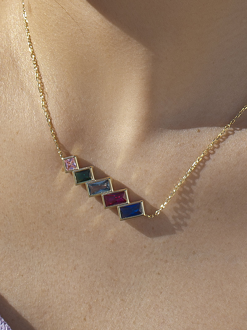 Collar con gemas multicolor de diferentes tamaños.-LINEARGENT