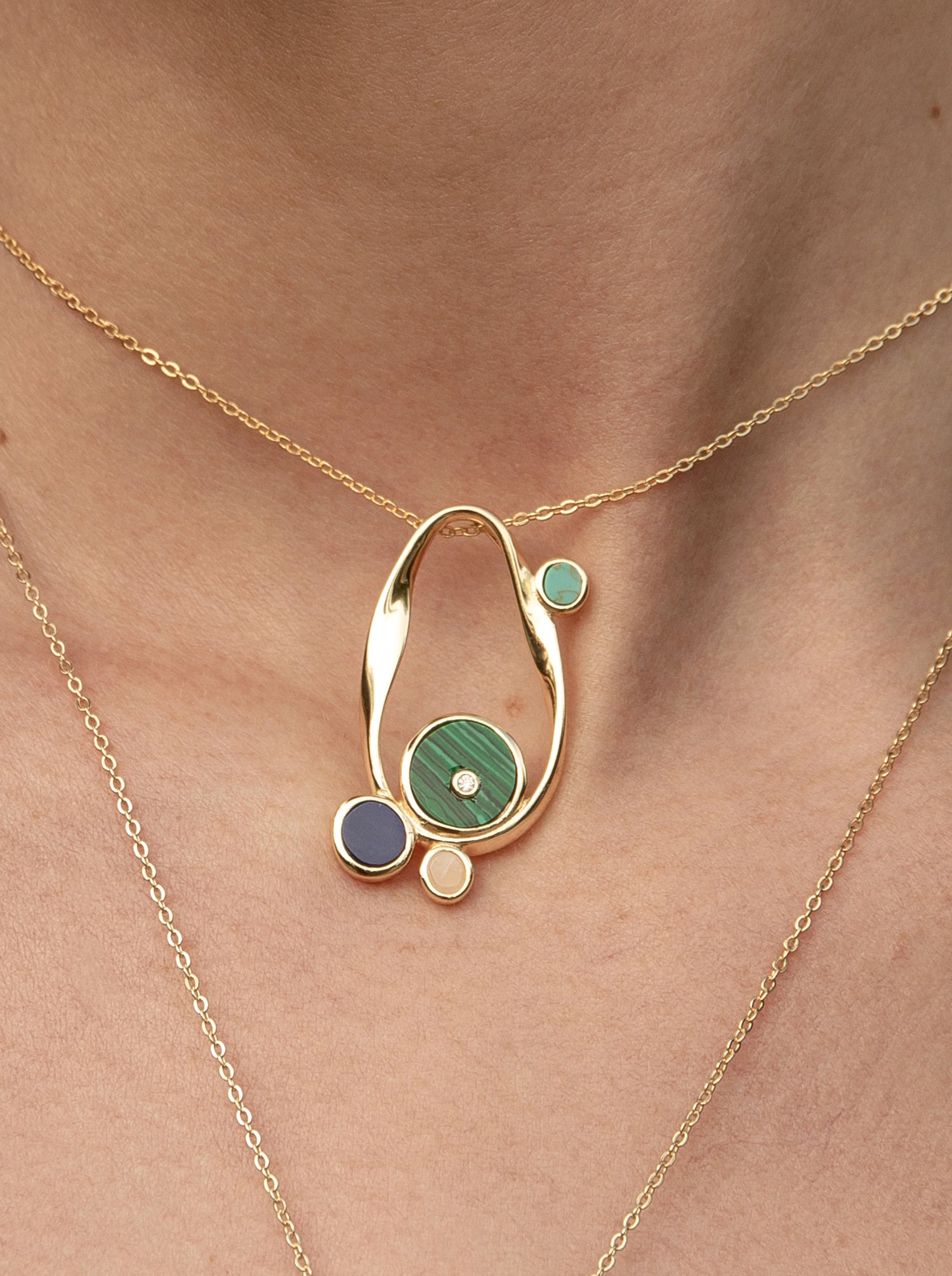 Collares con piedras diseño ovalado irregular dorado-LINEARGENT