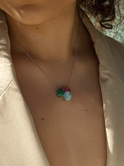 Collares con piedras naturales diseño multi forma