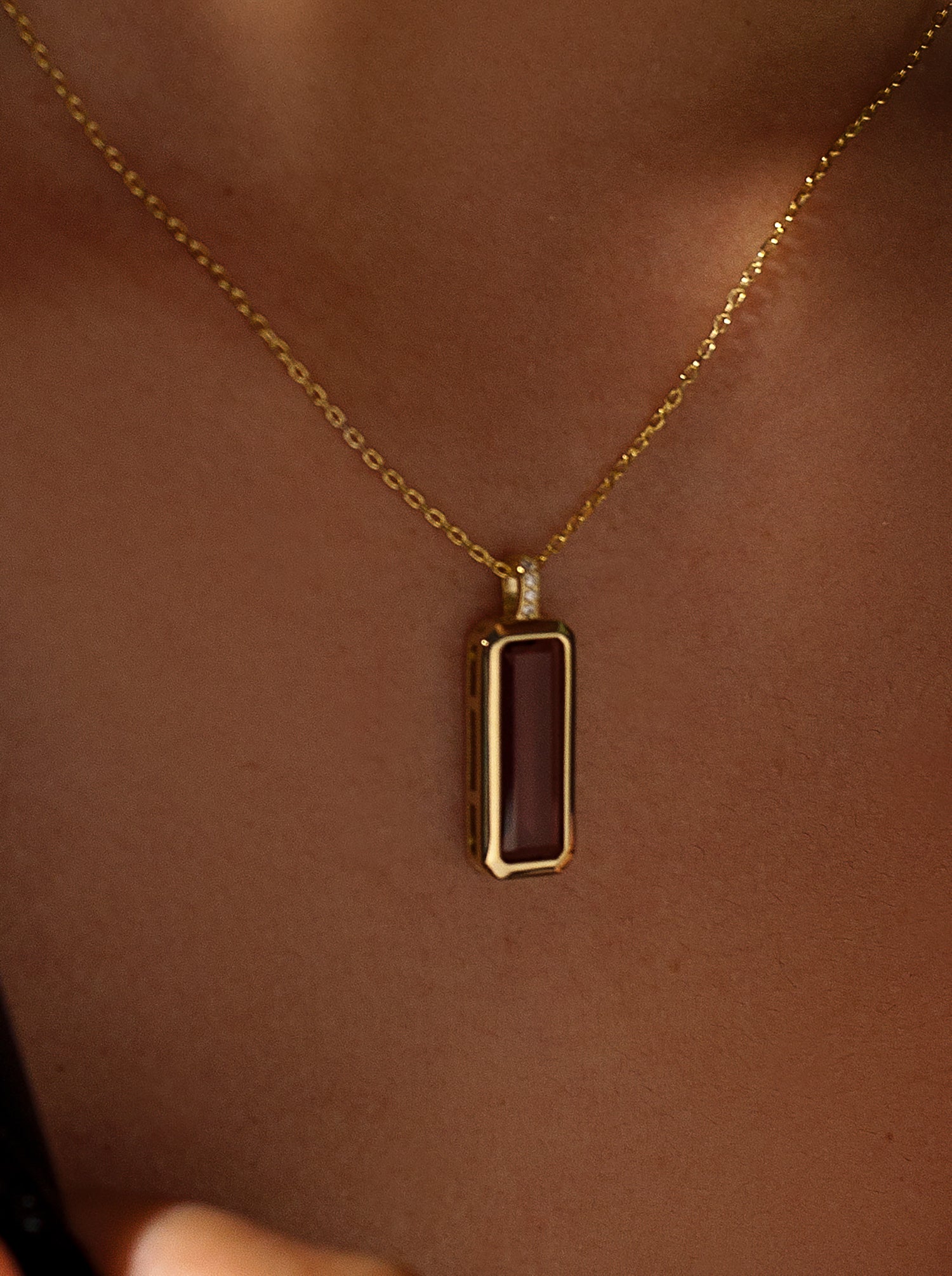 Collares con piedras talla radiante tono rosa-LINEARGENT