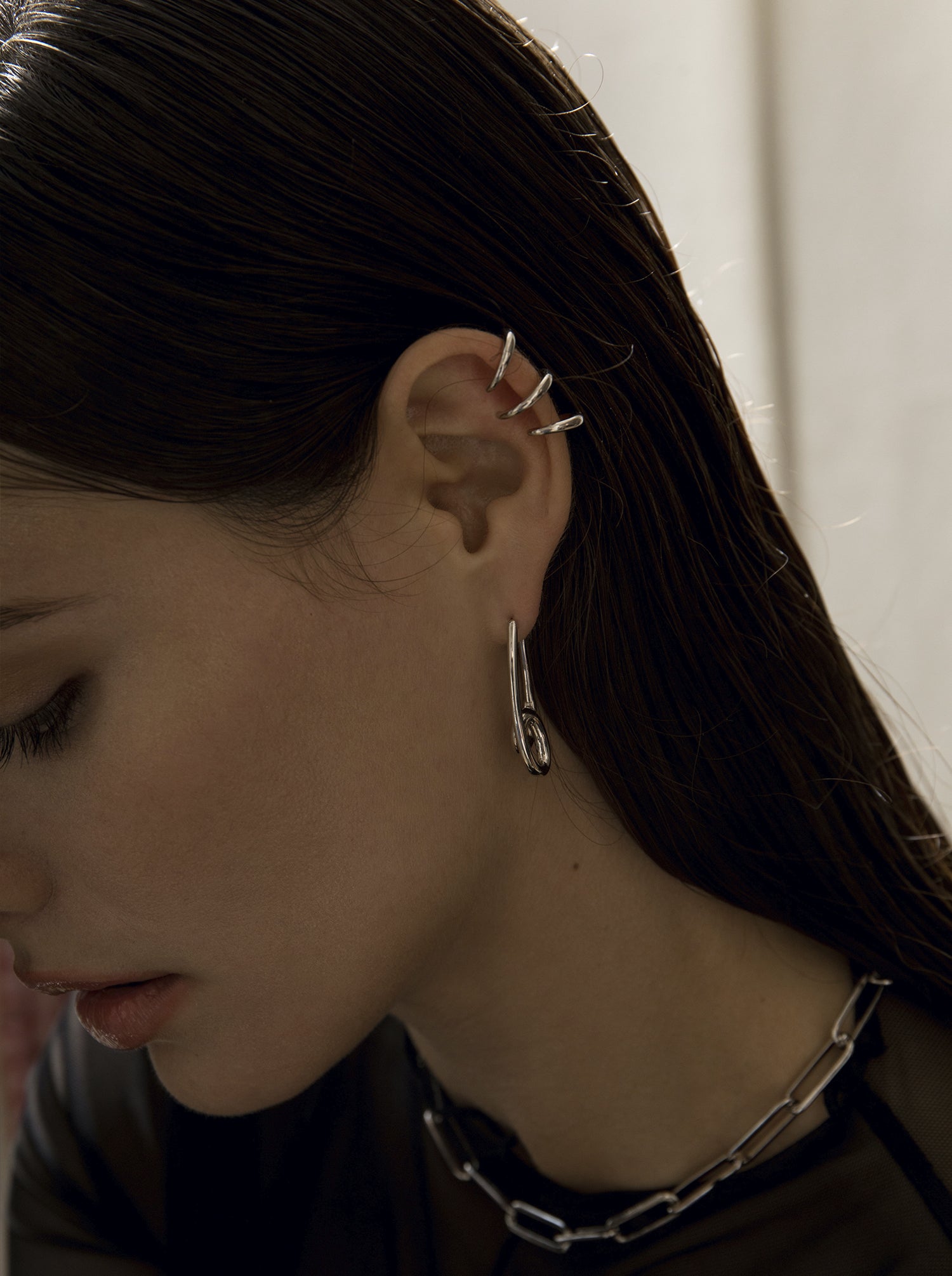 Ear cuff formado por tres aros en plata lisa