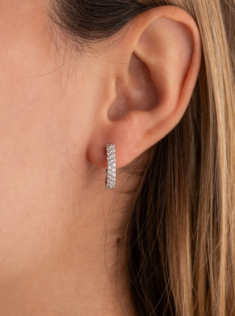 Pendiente de aro ancho en forma irregular de circonitas-LINEARGENT