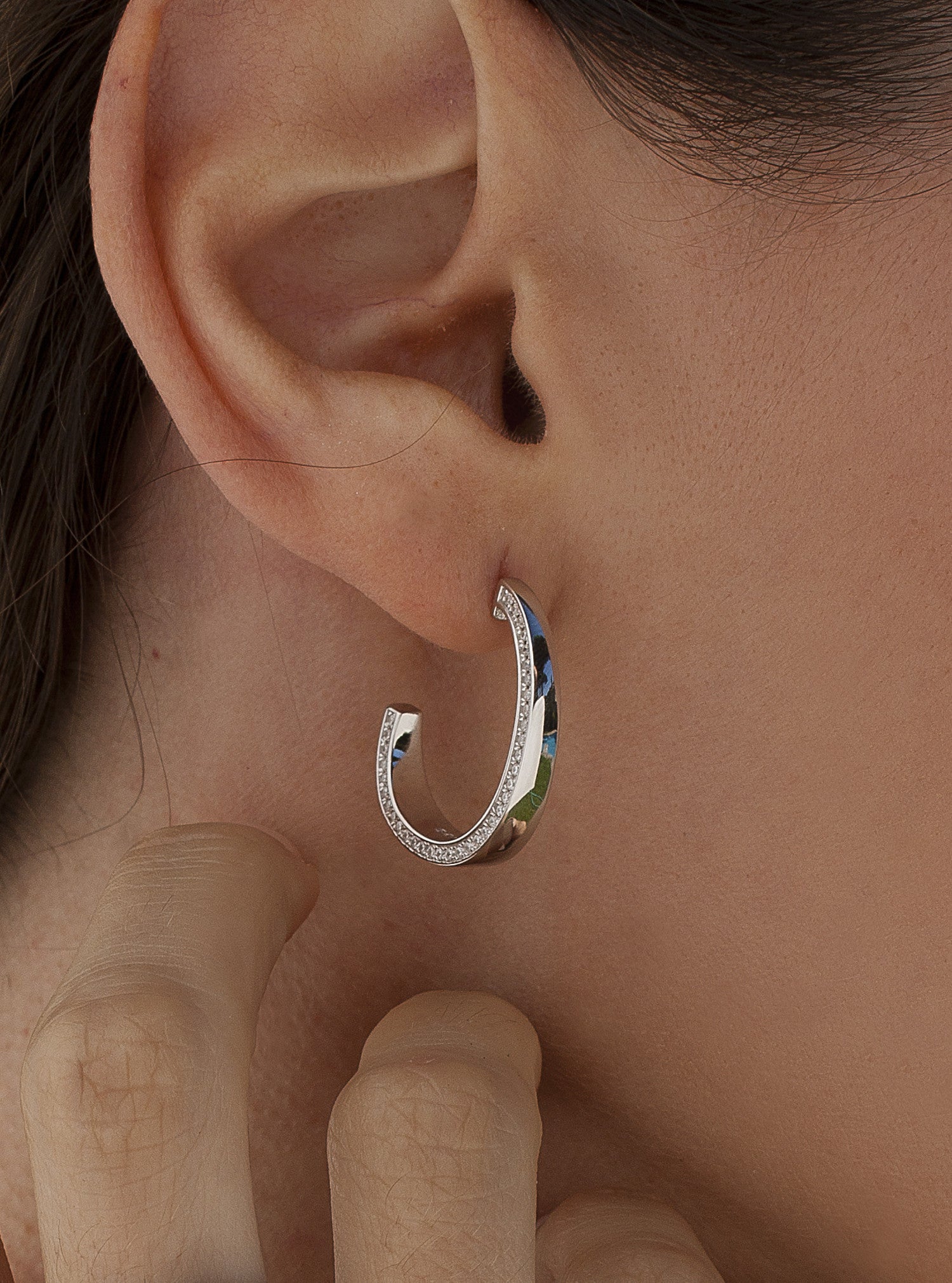 Pendientes aro alargados con circonitas laterales-LINEARGENT