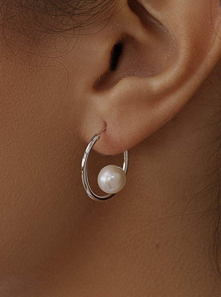 Pendientes aro de plata diseño con perla interior